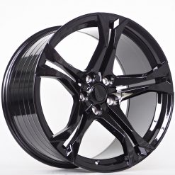 titus_swc09_gloss_black