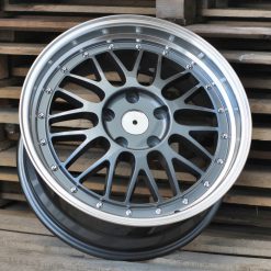 295ec2edc33009a5e3236af387365db4-1000x1000-max
